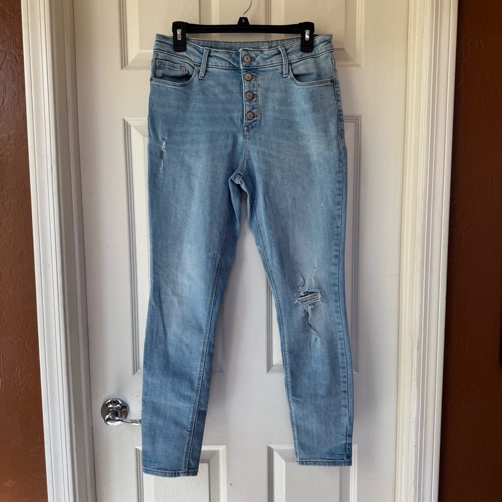 Old Navy Women’s Rockstar Super Skinny High-Rise Ripped Jeans Size 10 Light Wash